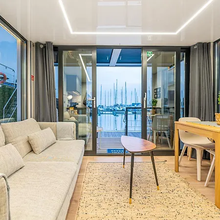 Úszó hotel The Homeboat Company Parque Nacoes-lisboa Lisboa