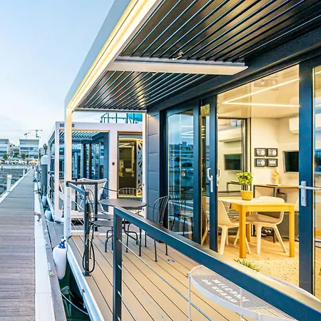 Hotel en barco The Homeboat Company Parque Nacoes-lisboa