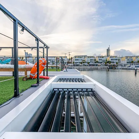 The Homeboat Company Parque Nacoes-lisboa Hotel en barco