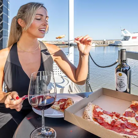 The Homeboat Company Parque Nacoes-lisboa Lisbon