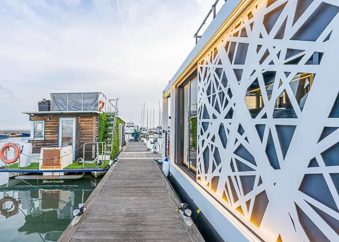 The Homeboat Company Parque Nacoes-lisboa * Lisbon