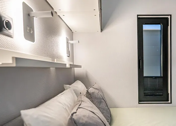 The Homeboat Company Parque Nacoes-lisboa Botel