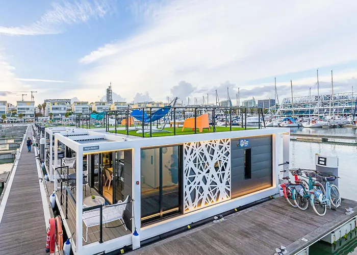 The Homeboat Company Parque Nacoes-lisboa Botel *