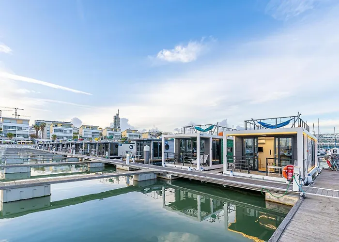 The Homeboat Company Parque Nacoes-lisboa * Lisbon