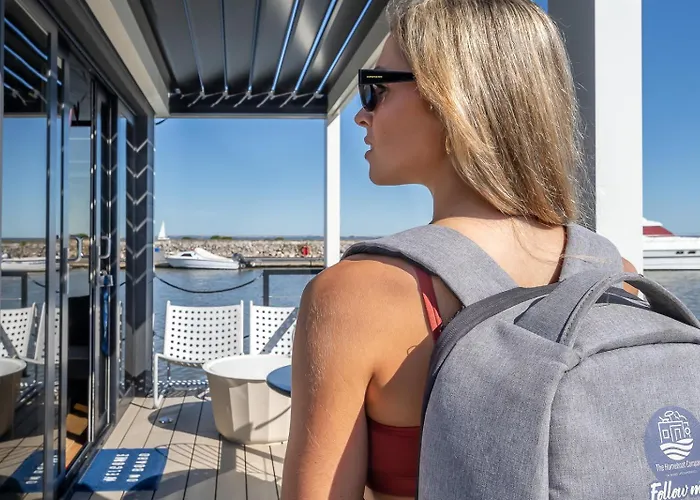 The Homeboat Company Parque Nacoes-lisboa Botel Lisbon