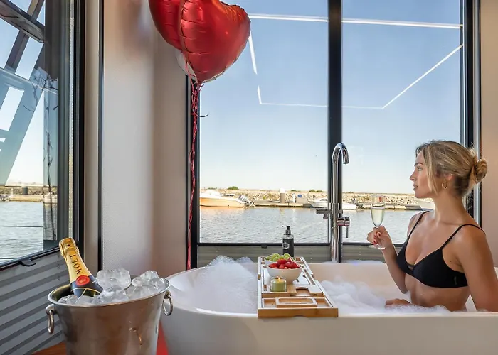 The Homeboat Company Parque Nacoes-lisboa Lisboa